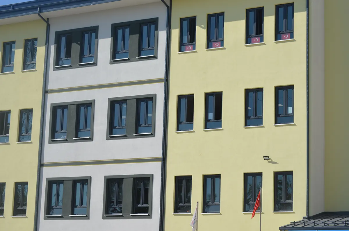 23 Nisan İlkokulu | Proje Galerisi | Kolektif Yapı - Kompen